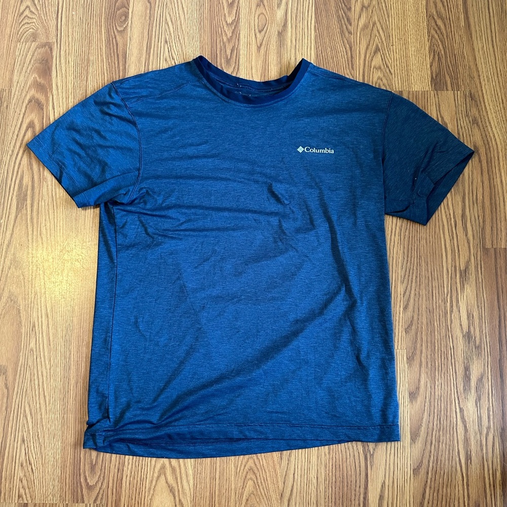 Columbia Men’s Medium Short Sleeve Shirt